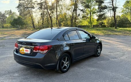 Chevrolet Cruze II, 2013 год, 850 000 рублей, 3 фотография