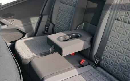 Volkswagen Tiguan II, 2021 год, 2 750 000 рублей, 6 фотография