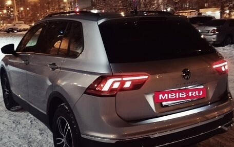 Volkswagen Tiguan II, 2021 год, 2 750 000 рублей, 3 фотография