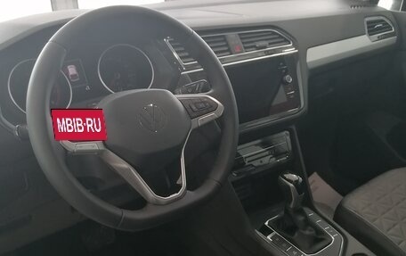 Volkswagen Tiguan II, 2021 год, 2 750 000 рублей, 5 фотография