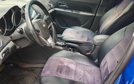 Chevrolet Cruze II, 2009 год, 499 999 рублей, 8 фотография