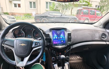 Chevrolet Cruze II, 2009 год, 499 999 рублей, 9 фотография