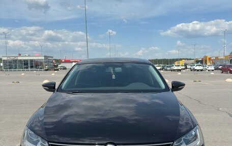 Volkswagen Jetta VI, 2016 год, 1 750 000 рублей, 2 фотография
