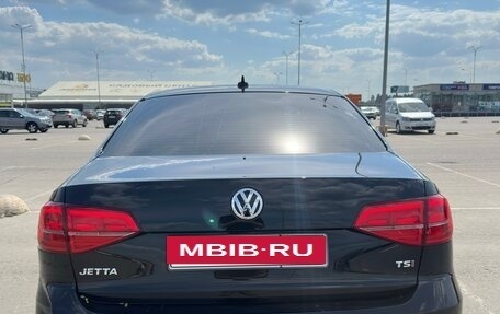 Volkswagen Jetta VI, 2016 год, 1 750 000 рублей, 7 фотография