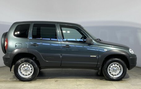 Chevrolet Niva I рестайлинг, 2017 год, 735 000 рублей, 5 фотография