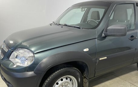 Chevrolet Niva I рестайлинг, 2017 год, 735 000 рублей, 12 фотография