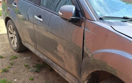 Mitsubishi Outlander III рестайлинг 3, 2011 год, 800 000 рублей, 5 фотография