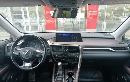 Lexus RX IV рестайлинг, 2016 год, 4 330 000 рублей, 8 фотография