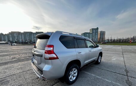 Toyota Land Cruiser Prado 150 рестайлинг 2, 2016 год, 3 000 000 рублей, 6 фотография