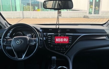Toyota Camry, 2018 год, 2 830 000 рублей, 7 фотография