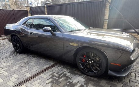 Dodge Challenger III рестайлинг 2, 2019 год, 6 500 000 рублей, 3 фотография