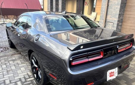 Dodge Challenger III рестайлинг 2, 2019 год, 6 500 000 рублей, 6 фотография
