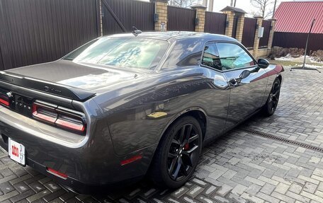 Dodge Challenger III рестайлинг 2, 2019 год, 6 500 000 рублей, 8 фотография