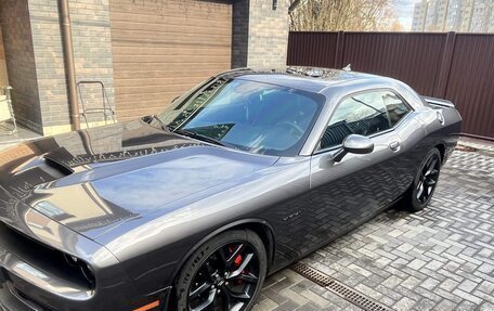 Dodge Challenger III рестайлинг 2, 2019 год, 6 500 000 рублей, 5 фотография