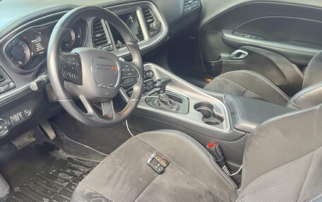 Dodge Challenger III рестайлинг 2, 2019 год, 6 500 000 рублей, 12 фотография