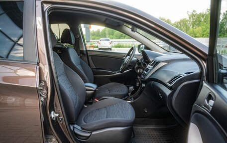 Hyundai Solaris II рестайлинг, 2015 год, 990 000 рублей, 10 фотография