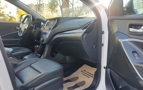 Hyundai Santa Fe III рестайлинг, 2017 год, 2 100 000 рублей, 12 фотография