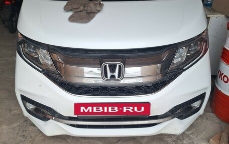 Honda Stepwgn IV, 2016 год, 1 780 000 рублей, 5 фотография