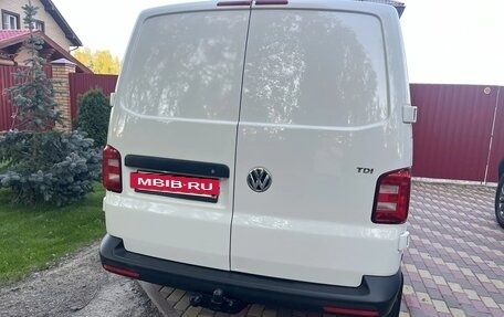 Volkswagen Transporter T6 рестайлинг, 2016 год, 3 050 000 рублей, 4 фотография