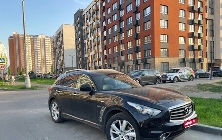 Infiniti QX70, 2013 год, 2 400 000 рублей, 1 фотография