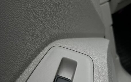 Volkswagen Tiguan II, 2018 год, 2 590 000 рублей, 15 фотография