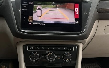 Volkswagen Tiguan II, 2018 год, 2 590 000 рублей, 32 фотография