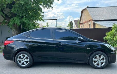 Hyundai Solaris II рестайлинг, 2011 год, 749 000 рублей, 3 фотография