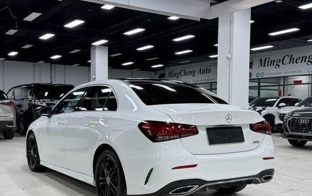 Mercedes-Benz A-Класс, 2022 год, 1 850 000 рублей, 4 фотография