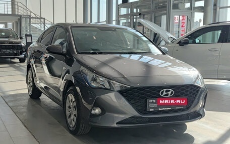 Hyundai Solaris II рестайлинг, 2021 год, 1 620 000 рублей, 7 фотография