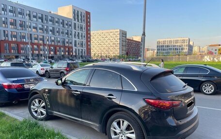 Infiniti QX70, 2013 год, 2 400 000 рублей, 3 фотография