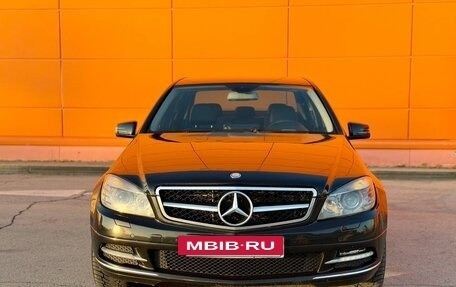 Mercedes-Benz C-Класс, 2010 год, 900 000 рублей, 4 фотография