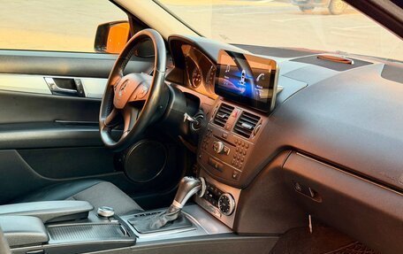 Mercedes-Benz C-Класс, 2010 год, 900 000 рублей, 8 фотография
