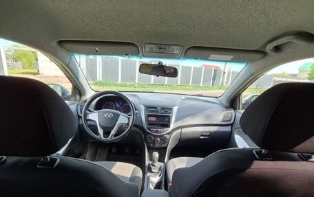 Hyundai Solaris II рестайлинг, 2012 год, 699 000 рублей, 5 фотография