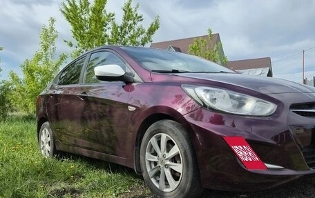 Hyundai Solaris II рестайлинг, 2012 год, 699 000 рублей, 3 фотография