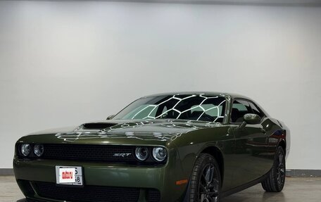 Dodge Challenger III рестайлинг 2, 2022 год, 5 300 000 рублей, 2 фотография