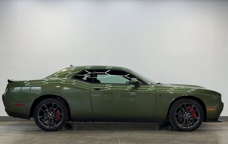 Dodge Challenger III рестайлинг 2, 2022 год, 5 300 000 рублей, 5 фотография