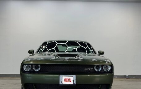 Dodge Challenger III рестайлинг 2, 2022 год, 5 300 000 рублей, 3 фотография