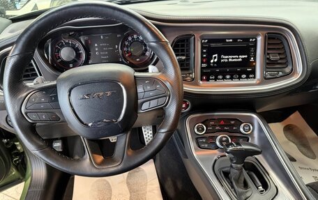 Dodge Challenger III рестайлинг 2, 2022 год, 5 300 000 рублей, 19 фотография