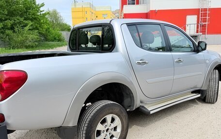 Mitsubishi L200 IV рестайлинг, 2011 год, 1 100 000 рублей, 8 фотография