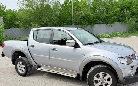 Mitsubishi L200 IV рестайлинг, 2011 год, 1 100 000 рублей, 9 фотография