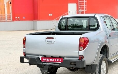Mitsubishi L200 IV рестайлинг, 2011 год, 1 100 000 рублей, 6 фотография