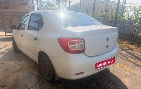 Renault Logan II, 2015 год, 280 000 рублей, 3 фотография