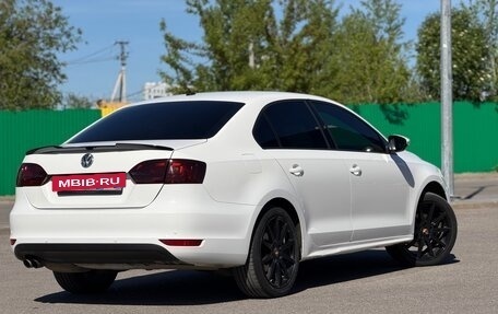 Volkswagen Jetta VI, 2012 год, 999 999 рублей, 3 фотография