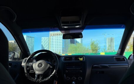 Volkswagen Jetta VI, 2012 год, 999 999 рублей, 12 фотография