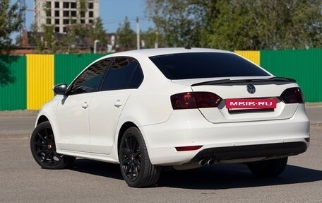 Volkswagen Jetta VI, 2012 год, 999 999 рублей, 4 фотография
