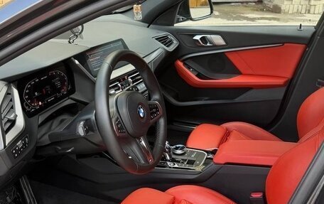 BMW 1 серия, 2021 год, 3 550 000 рублей, 19 фотография