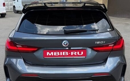 BMW 1 серия, 2021 год, 3 550 000 рублей, 8 фотография