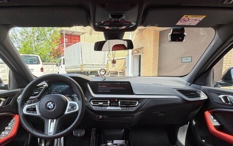 BMW 1 серия, 2021 год, 3 550 000 рублей, 24 фотография
