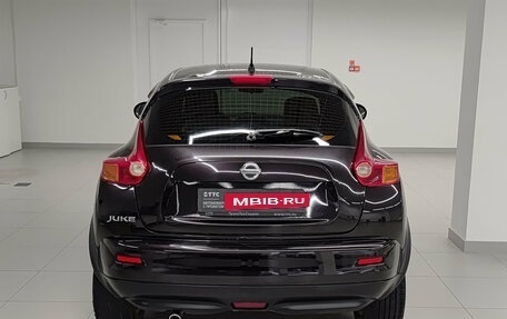 Nissan Juke II, 2013 год, 855 000 рублей, 6 фотография