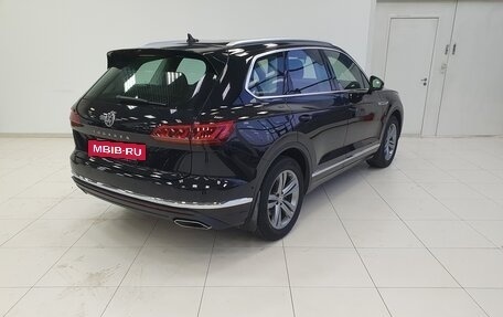 Volkswagen Touareg III, 2019 год, 5 448 000 рублей, 5 фотография